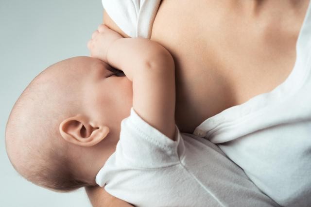 6か月以上母乳育児すると母体の2型糖尿病リスクを50%近く引き下げることが明らかに