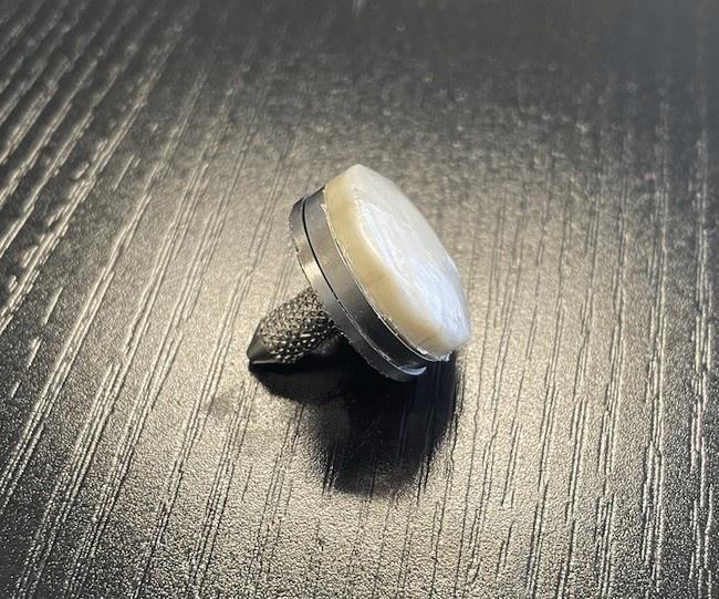 膝が痛い?本物の軟骨を凌駕する性能の新しい軟骨ゲルが実験室で誕生