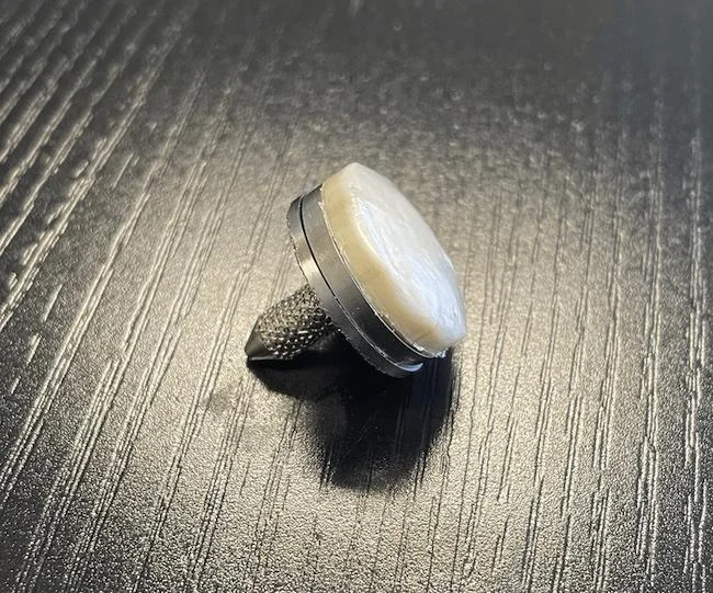 膝が痛い？本物の軟骨を凌駕する性能の新しい軟骨ゲルが実験室で誕生